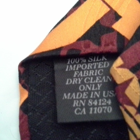 |SOLD|Vintage UT Vols Silk Neck Tie *HOST PICK* - Picture 6 of 6